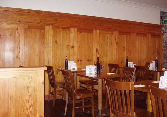 Wall panelling in pitch pine 
